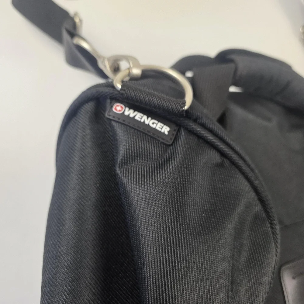 Wenger Black 16